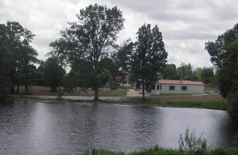 Vue de l’étang Maison bleue